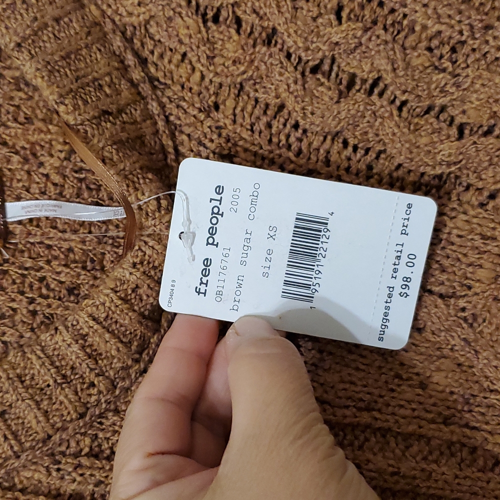 Free people knit brown sugar cable sweater NWT - Picture 5 of 8